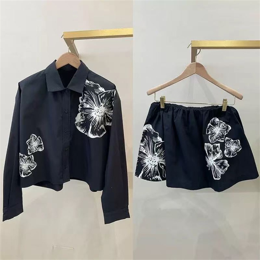 Romper Floral Print - طقم قميص أبيض رومانسي مطبوع عليه
