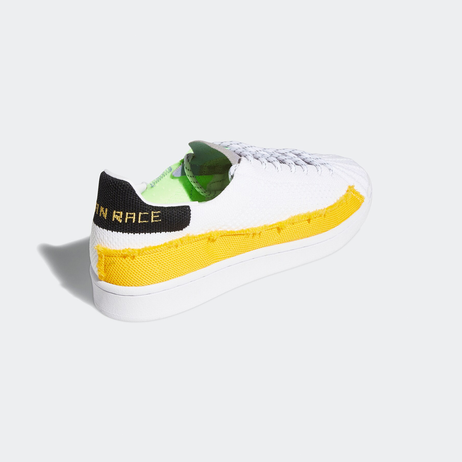 حذاء أديداس الأصلي البرسيم PW  - مراجعة Adidas Shoes Superstar وسعره